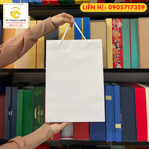 Túi giấy có sẵn màu trắng (25x40x10cm)