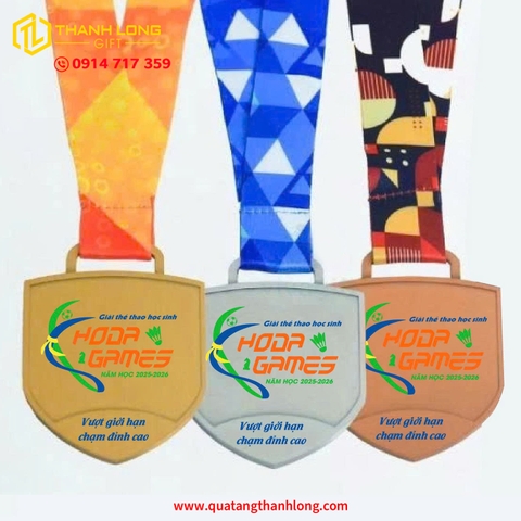 Huy chương tam giác cao cấp