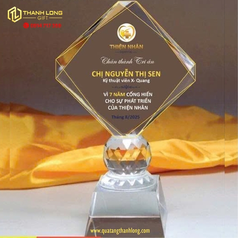 Kỷ Niệm Chương Pha lê nguyên khối