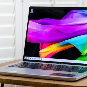 Acer Swift Go 14 Review: Laptop AI đầu tiên trên thế giới