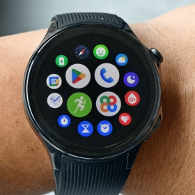 OnePlus Watch 2: Chiếc đồng hồ WearOS hiếm hoi có thời lượng pin tốt