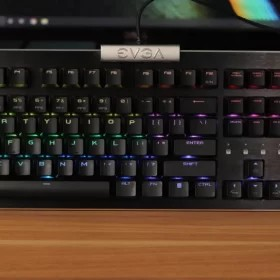 Review bàn phím EVGA Z15