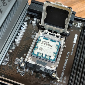 Cách xác định socket CPU của bạn chỉ với 5 phút