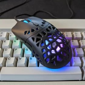 Review chuột gaming chống mồ hôi Marsback Zephyr Pro