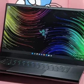 Đánh giá laptop Razer Blade 17 – Đắt nhưng chưa đủ