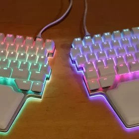 Review Dygma Raise – Bàn phím tách đôi tuyệt vời