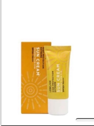 Kem chống nắng có chiết xuất từ ​​lá lô hội giúp làm dịu da