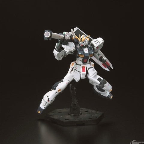 [HÀNG CÓ SẴN] BANDAI Mô hình lắp ráp RG 1/144 RX-93 Nu Gundam