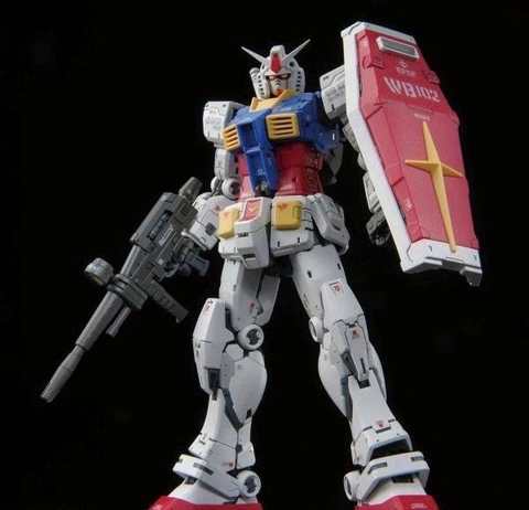 BANDAI Mô Hình Lắp Ráp RG 1/144 RX-78-2 Gundam Ver 2.0