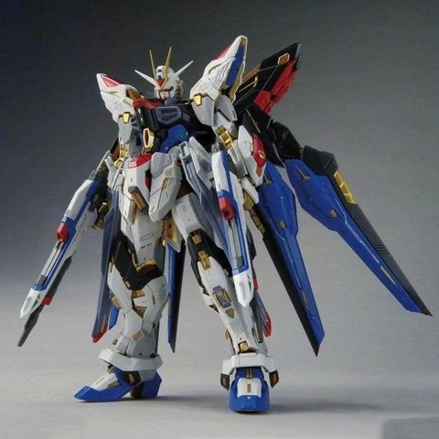 BANDAI MÔ HÌNH LẮP RÁP 1/100 MGEX Strike Freedom Gundam