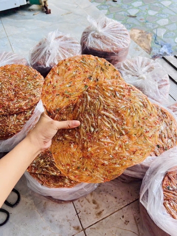 Bánh Tráng Cá Cơm Giòn Rụm, Đậm Vị Đặc Sản Miền Biển