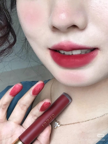 Son kem Gucci Matte #521 Nellie Cherry