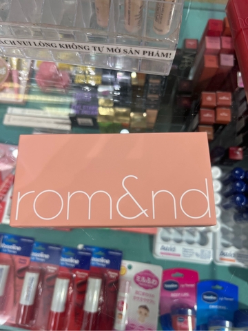 Bảng mắt Romand #01 Pampas Garden