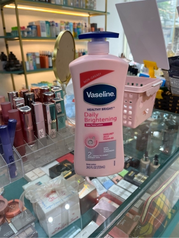 Dưỡng thể Vaseline hồng 725ml