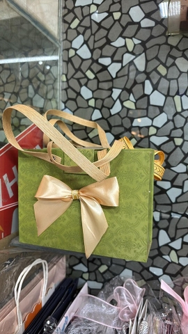 Hộp xanh quai gucci
