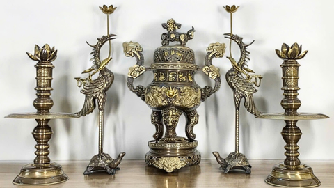 Tinh Tế Trong Mỗi Chi Tiết – Bộ Ngũ Sự Đồng Hun Mang Đến Phúc Lộc Cho Gia Chủ