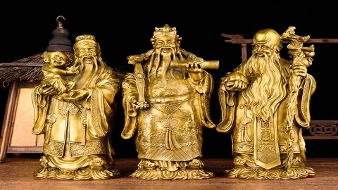 Những món quà Tết bằng đồng thu hút tài lộc, mang may mắn cho gia chủ năm 2025