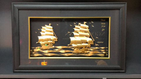 Ý Nghĩa Tâm Linh Của Tranh Dát Vàng 24k Trong Văn Hóa Việt Nam