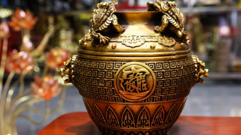 Lịch Sử Chạm Đồng và Sứ Mệnh Bảo Tồn Tại Cửu Diệu Thiên Của Tinh Hoa Thủ Công Từ Đồ Đồng