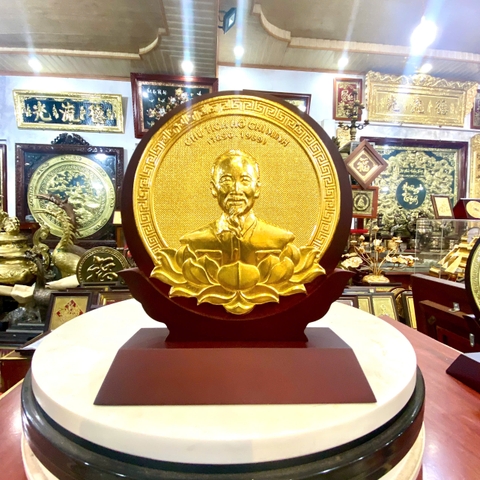 TRANH ĐỒNG CHÂN DUNG CHỦ TỊCH HỒ CHÍ MINH, DÁT VÀNG (20cm * 25cm)