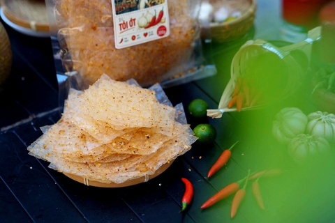 BÁNH TRÁNG MUỐI TỎI (CAY)