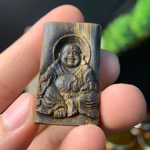 Ý Nghĩa Của Tượng Phật Di Lặc Trong Không Gian Sống Và Kinh Doanh