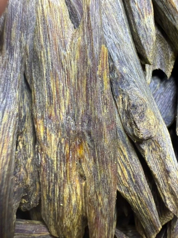 TRẦM HƯƠNG KỲ HẢI NAM KHÁC TRẦM HƯƠNG VIỆT NAM NHƯ THẾ NÀO? 🤔🌿