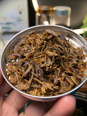 Vụn trầm hương Bạch Kỳ Hải Nam thơm sông cực mạnh - lên lư thơm ngọt sâu A0021 tính gram