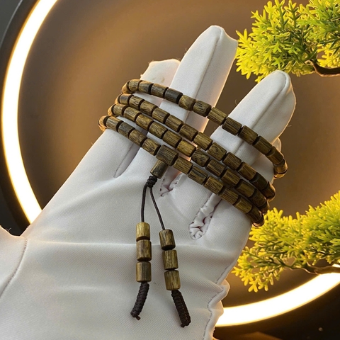 Vòng tay trầm hương Kì Hải Nam đốt trúc dài đeo cổ đeo tay 4 vòng hạt 5 li thơm mạnh 13gram 039-01