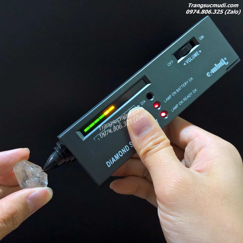 MÁY THỬ ĐÁ QUÝ CÓ ĐÈN LED