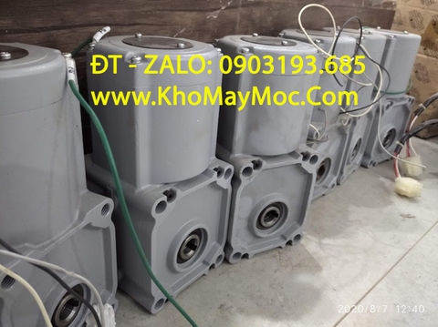 Động cơ giảm tốc trục âm 200w
