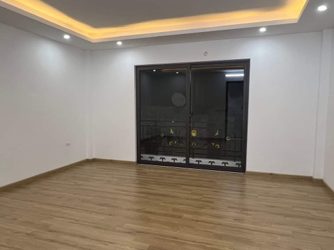 CẦN BÁN GẤP NHÀ TỨ HIỆP 4 TẦNG - GIÁ RẺ NHẤT KHU VỰC, Ô TÔ ĐỖ CỬA, Ô CHỜ THANG MÁY, NỘI THẤT CƠ BẢN, THOÁNG SÁNG