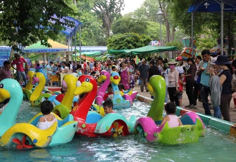 Tour Học tập Dã ngoại 1 Ngày - Thảo Cầm Viên -Công Viên Nước Đầm Sen