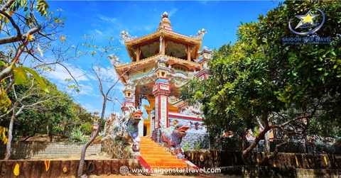 Tour Thầy Thím Cổ Thạch 2 Ngày 1 Đêm | Dinh Thầy Thím - Bãi đá bảy màu - Chùa Cổ Thạch