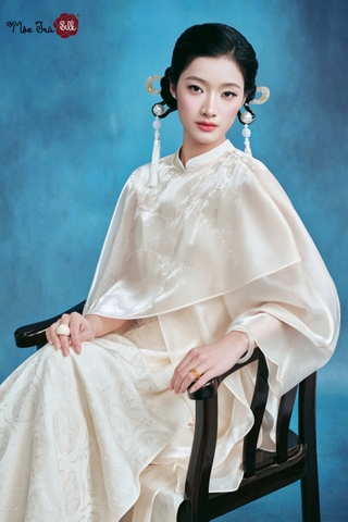 Áo dài Bạch Tinh Sương