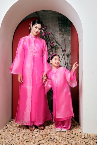 Áo dài Hồng Tô Nhi