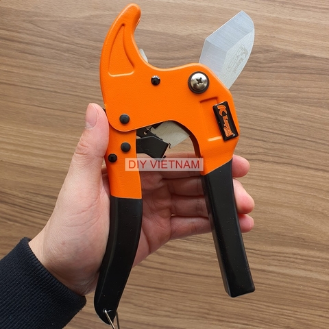 Kéo cắt ống nhựa hãng Kapusi k-0234 cỡ 42mm thông dụng