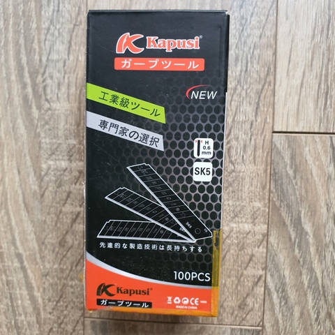 Hộp 100 lưỡi dao rọc giấy đen thay thế K-8770 hãng KAPUSI