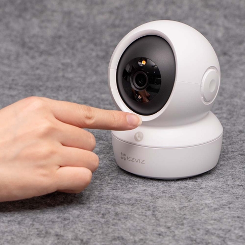 EZVIZ H6C PRO 3MP (Nổi bật với NÚT GỌI ĐIỆN THOẠI | Ban đêm có Màu | Đàm thoại | Xoay 360 | Thùng 30c) - Mua kèm H3C/C3TN 2MP, giảm 20,000đ
