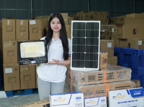 Đèn pha LED 1 chóa cao cấp năng lượng mặt trời TP SOLAR DP11 (Bảo hành 2 năm)