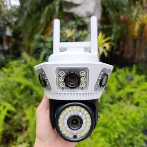 EOL... Camera Wi-Fi 4 mắt 3 khung hình YOOSEE Q54D-12MP (Mắt giả ở giữa có 6 LED TRÒN, 3 khung hình giám sát 3 khu vực cùng lúc, đàm thoại, có màu, 2 anten, thùng 12 hộp)