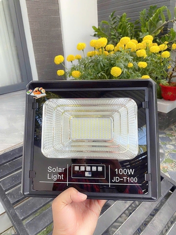 Đèn LED Năng lượng mặt trời 100W JIDIAN (Poly - 1 Pin)