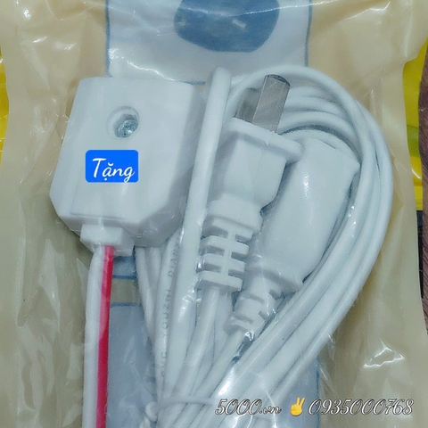 Phích cắm âm chui dẹp, dài 5 mét, nối  dài tiện lợi (Tặng phích cắm âm chui tròn 15cm)