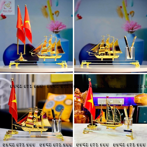 Cờ để bàn làm việc - quà tặng doanh nhân cao cấp ý nghĩa