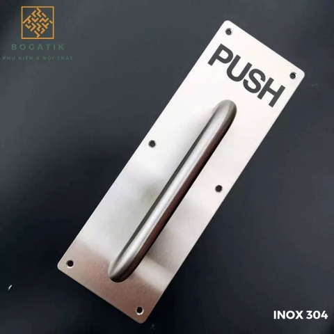 Tay nắm cửa chất liệu inox 304 vô cùng cứng cáp, chống gỉ