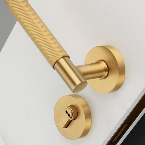 Khóa cửa phân thể chất liệu đồng thau DT701