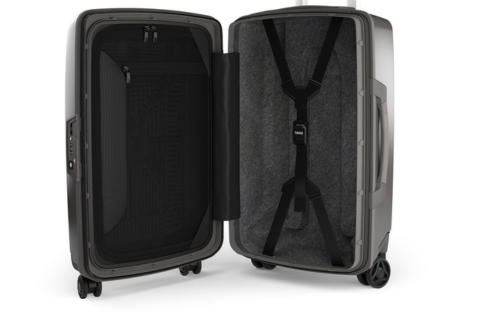 Vali Nhựa Thule Revolve 22 inch