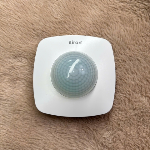 Cảm Biến Hồng Ngoại Nổi Trần 3 mắt PIR Siron SR-SS111