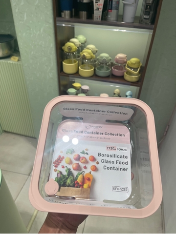 Hộp thủy tinh chịu nhiệt Borosilicates nắp thủy tinh Kaiyo hình vuông 1730ml