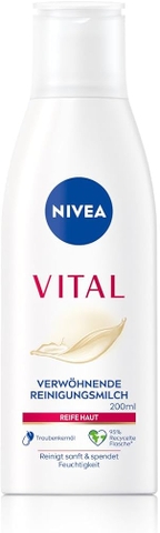 Sữa rửa mặt Nivea Vital Renigungsmilch (200ml)